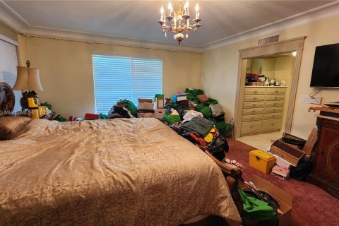 Villa ou maison à vendre à Miami, Floride: 5 chambres, 388.05 m2 № 1970077 - photo 11