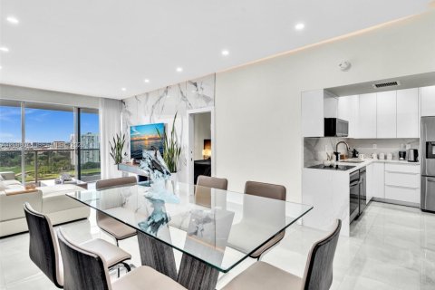 Copropriété à louer à Aventura, Floride: 2 chambres, 94.95 m2 № 2072472 - photo 15