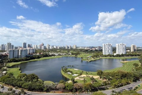 Condo à Aventura, Floride, 2 chambres  № 2072472