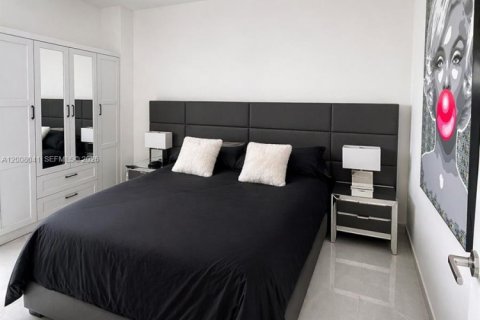 Copropriété à louer à Aventura, Floride: 2 chambres, 94.95 m2 № 2072472 - photo 9