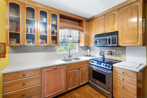House in Tampa, Florida 3 bedrooms, 180.23 sq.m. № 1886869 - photo 12