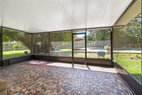 House in Tampa, Florida 3 bedrooms, 180.23 sq.m. № 1886869 - photo 27