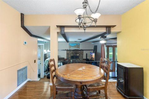 House in Tampa, Florida 3 bedrooms, 180.23 sq.m. № 1886869 - photo 14
