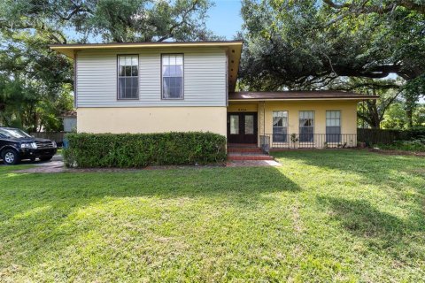 House in Tampa, Florida 3 bedrooms, 180.23 sq.m. № 1886869 - photo 2