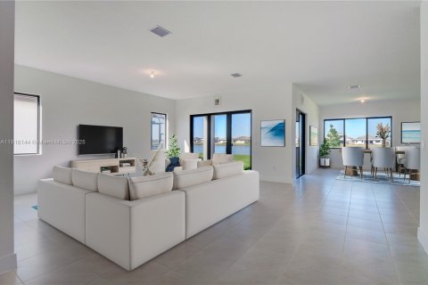 Casa en venta en Ave Maria, Florida, 4 dormitorios № 1970873 - foto 6