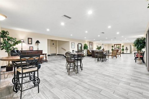Immobilier commercial à vendre à Jacksonville, Floride: 2753.44 m2 № 2355961 - photo 9