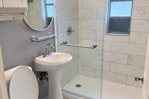 Villa ou maison à vendre à North Miami, Floride: 2 chambres, 111.39 m2 № 2404322 - photo 8
