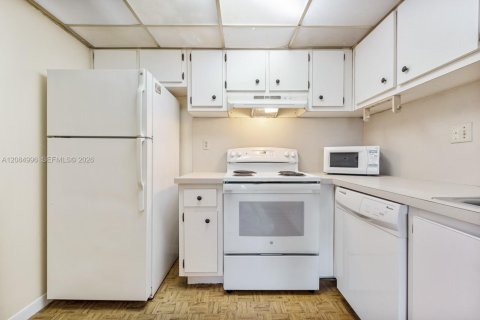 Copropriété à vendre à Miami, Floride: 2 chambres, 94.76 m2 № 2378431 - photo 7