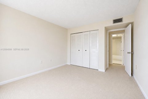 Copropriété à vendre à Miami, Floride: 2 chambres, 94.76 m2 № 2378431 - photo 13