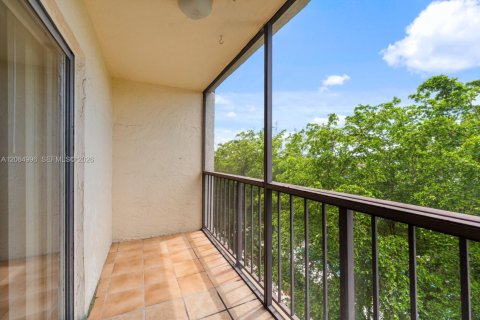 Copropriété à vendre à Miami, Floride: 2 chambres, 94.76 m2 № 2378431 - photo 19