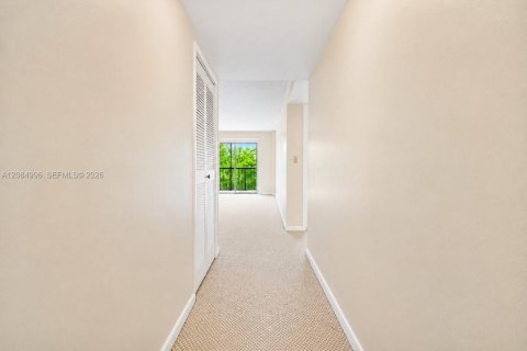 Copropriété à vendre à Miami, Floride: 2 chambres, 94.76 m2 № 2378431 - photo 4