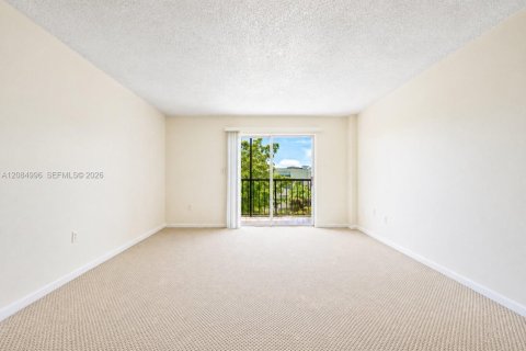 Copropriété à vendre à Miami, Floride: 2 chambres, 94.76 m2 № 2378431 - photo 10