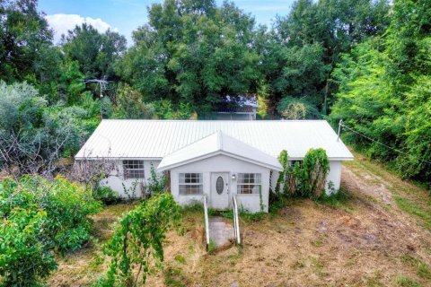 Casa en Avon Park, Florida 3 dormitorios, 136.75 m2 № 2348279