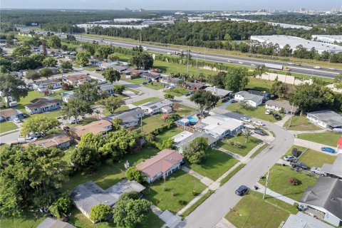 Villa ou maison à vendre à Orlando, Floride: 3 chambres, 156.08 m2 № 2149965 - photo 11
