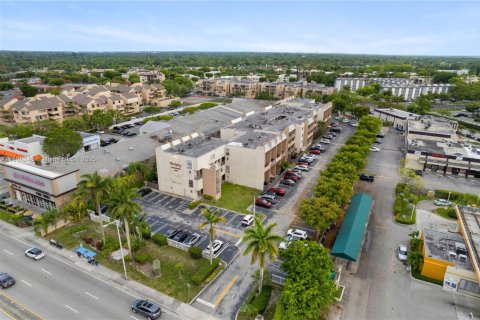 Condo in Miami, Florida, 2 bedrooms  № 1749141 - photo 29