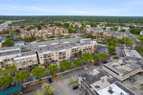 Condo in Miami, Florida, 2 bedrooms  № 1749141 - photo 30