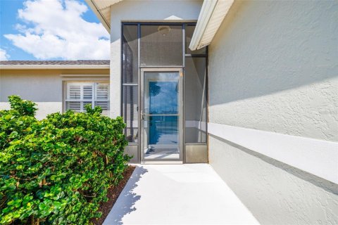 Casa en venta en Fort Myers, Florida, 3 dormitorios, 113.71 m2 № 1675920 - foto 2