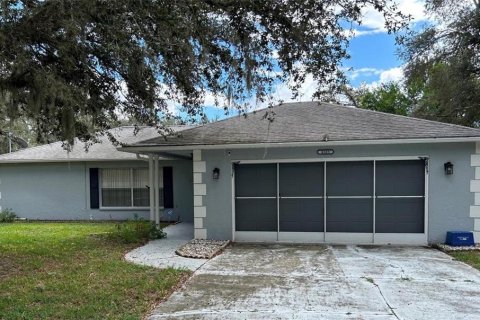 House in Spring Hill, Florida 2 bedrooms, 120.31 sq.m. № 1906451 - photo 1