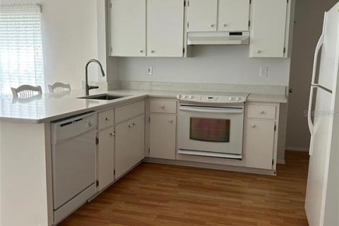House in Spring Hill, Florida 2 bedrooms, 120.31 sq.m. № 1906451 - photo 3