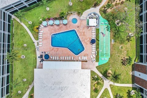 Снять в аренду кондоминиум в Форт-Лодердейл, Флорида 1 спальня, 60.39м2, № 2065835 - фото 29