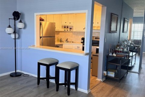 Снять в аренду кондоминиум в Форт-Лодердейл, Флорида 1 спальня, 60.39м2, № 2065835 - фото 5