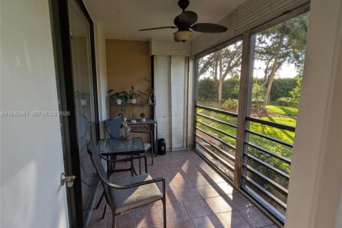 Condominio en venta en Pembroke Pines, Florida, 1 dormitorio, 72.46 m2 № 2000475 - foto 14