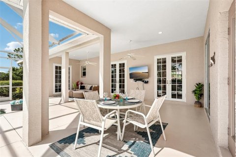 House in Bradenton, Florida 4 bedrooms, 272.11 sq.m. № 2215691 - photo 4