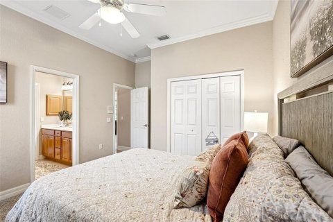 House in Bradenton, Florida 4 bedrooms, 272.11 sq.m. № 2215691 - photo 28