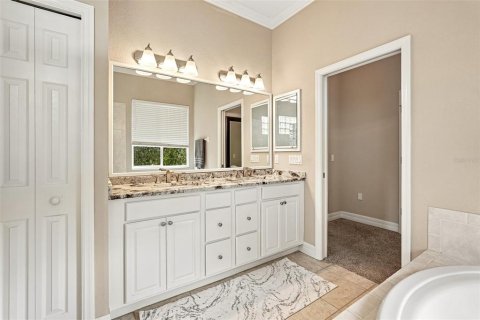 House in Bradenton, Florida 4 bedrooms, 272.11 sq.m. № 2215691 - photo 21