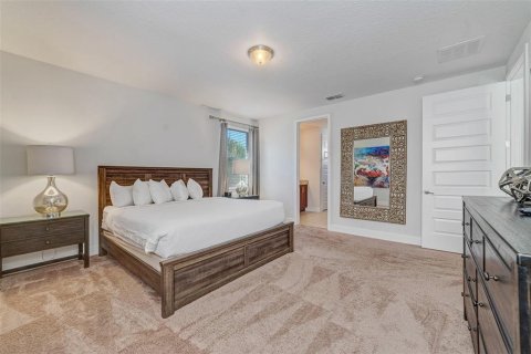 Casa en venta en Kissimmee, Florida, 5 dormitorios, 238.76 m2 № 1582669 - foto 16