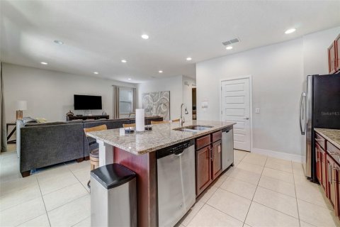 Casa en venta en Kissimmee, Florida, 5 dormitorios, 238.76 m2 № 1582669 - foto 13