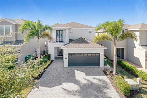 Casa en venta en Kissimmee, Florida, 5 dormitorios, 238.76 m2 № 1582669 - foto 1