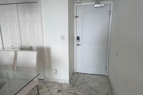 Copropriété à vendre à Sunny Isles Beach, Floride: 2 chambres, 126.07 m2 № 2241329 - photo 11