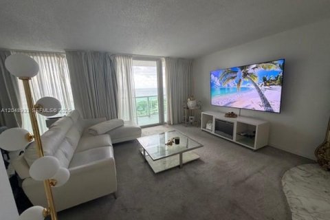 Condo à Sunny Isles Beach, Floride, 2 chambres № 2241329