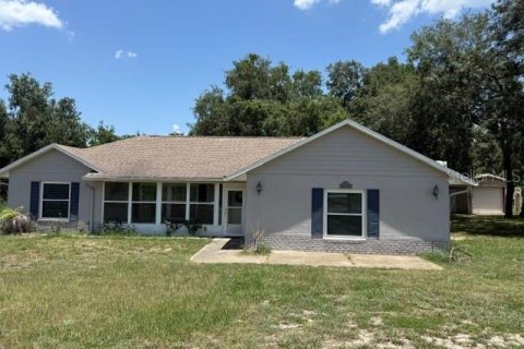 House in Clermont, Florida 4 bedrooms, 184.41 sq.m. № 2167471 - photo 2