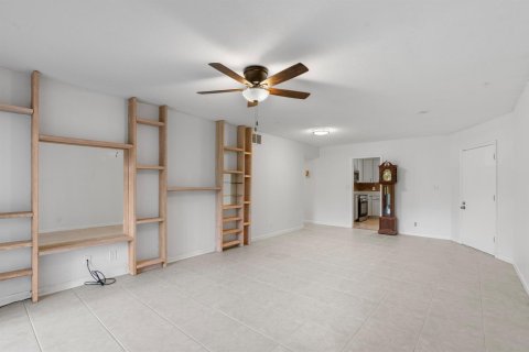 Condominio en alquiler en West Palm Beach, Florida, 2 dormitorios, 107.58 m2 № 2087932 - foto 5