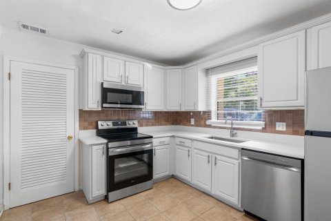 Condominio en alquiler en West Palm Beach, Florida, 2 dormitorios, 107.58 m2 № 2087932 - foto 11