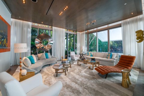 Casa en venta en Key Biscayne, Florida, 7 dormitorios, 465.25 m2 № 2000344 - foto 5