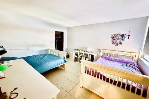 Copropriété à louer à Miami, Floride: 2 chambres, 86.4 m2 № 1946752 - photo 7