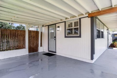 House in Tampa, Florida 3 bedrooms, 111.48 sq.m. № 1858070 - photo 4