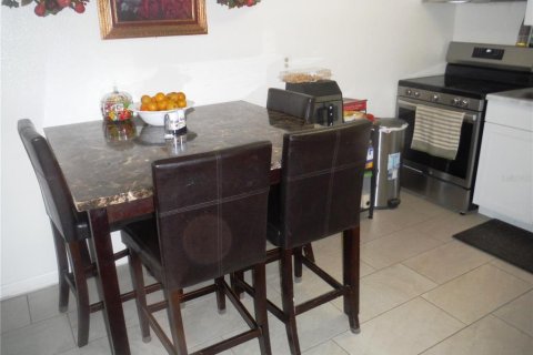 Commercial property in Largo, Florida 5 bedrooms, 159.61 sq.m. № 2386148 - photo 13