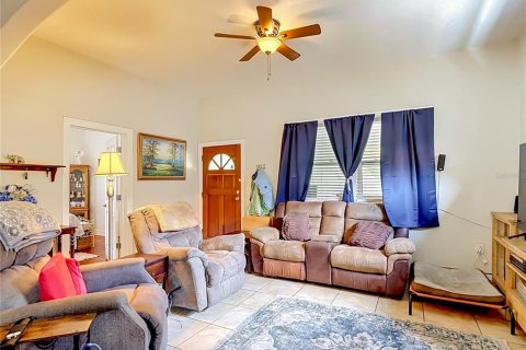 Купить виллу или дом в Тампа, Флорида 8 комнат, 128.95м2, № 2209003 - фото 6
