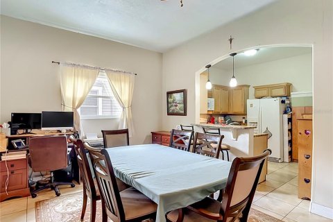Купить виллу или дом в Тампа, Флорида 8 комнат, 128.95м2, № 2209003 - фото 8