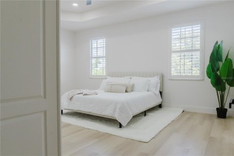 House in Orlando, Florida 5 bedrooms, 288.93 sq.m. № 1885514 - photo 29