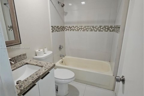 Снять в аренду кондоминиум в Хайалиа, Флорида 1 спальня, 60.2м2, № 1950786 - фото 5