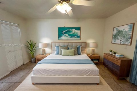 Condo in Sunrise, Florida, 3 bedrooms № 2024904 - photo 6