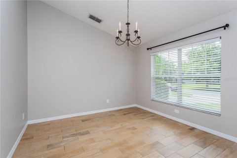 House in Leesburg, Florida 3 bedrooms, 165.83 sq.m. № 1848504 - photo 7