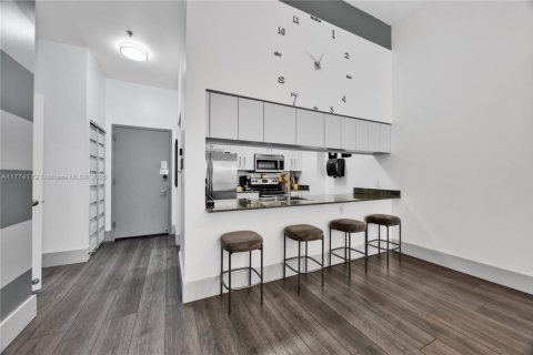 Condominio en venta en Miami, Florida, 2 dormitorios, 99.59 m2 № 1704037 - foto 5