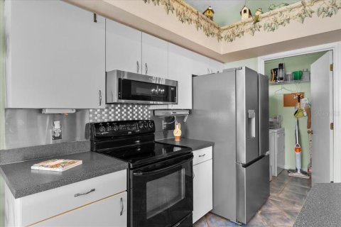 Casa en venta en Lakeland, Florida, 2 dormitorios, 149.2 m2 № 1858253 - foto 13