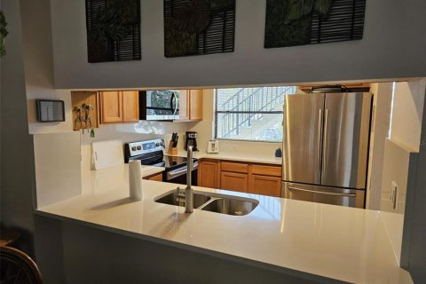 Condominio en alquiler en Tarpon Springs, Florida, 2 dormitorios, 99.41 m2 № 2111588 - foto 7